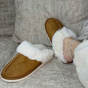 Cozy Brown Faux Fur Women's Slippers